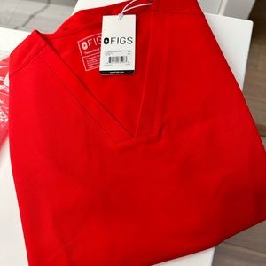Figs women's Pop Red Casma - Three-Pocket Scrub Top - XS / Pop Red